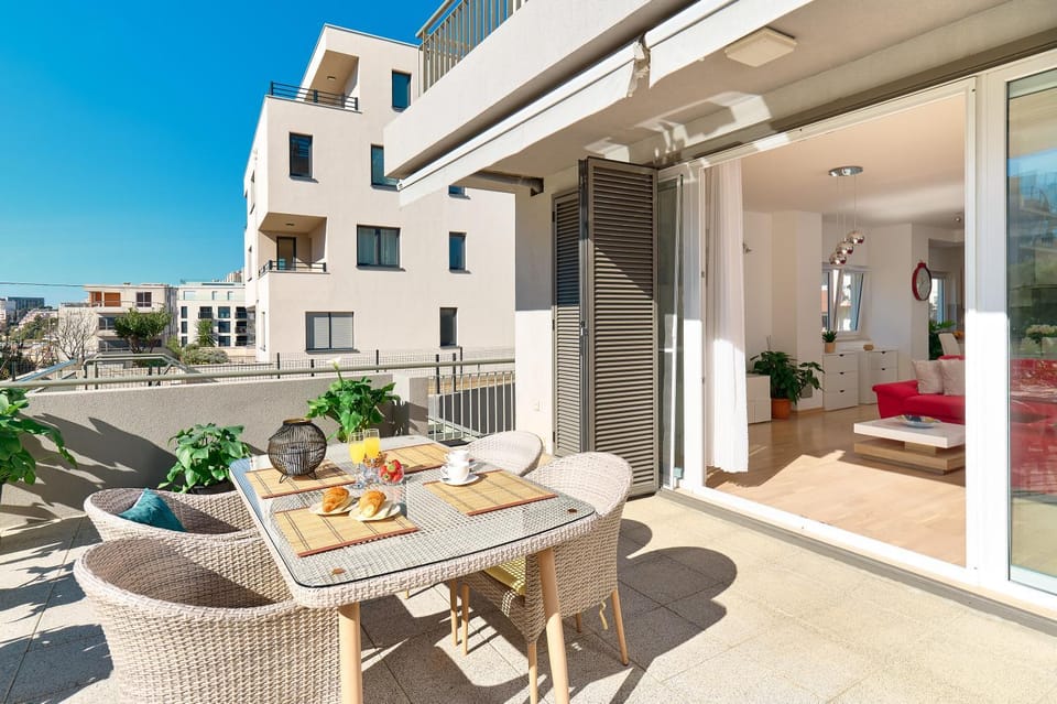 Balcony/Terrace, Seating area