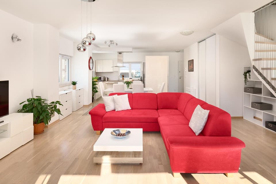 TV and multimedia, Living room, Dining area, kitchen