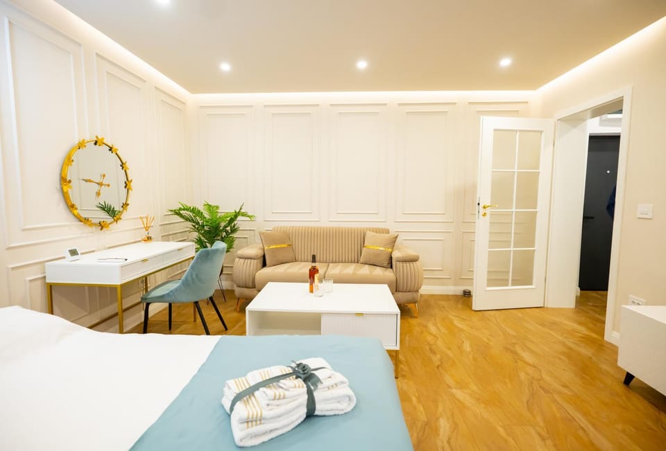 Urban Chic - Center City Escape Apartment in Timisoara