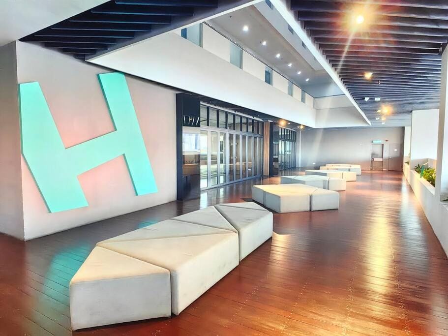 AS 1-6pax Atria Mall Cozy Studio 2QBeds Damansara Apartment in Petaling Jaya