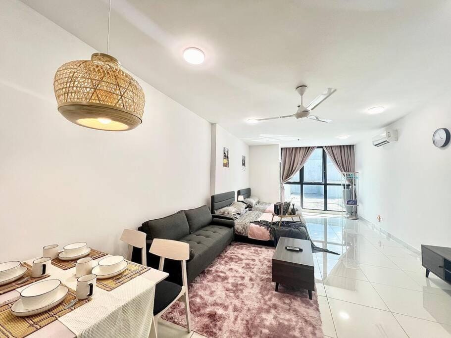 AS 1-6pax Atria Mall Cozy Studio 2QBeds Damansara Apartment in Petaling Jaya