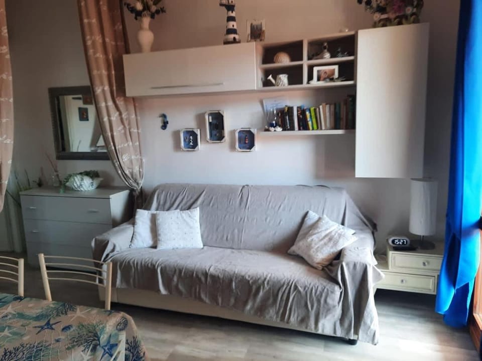 Marina di Campo Beachside Apartment in Campo nell'Elba