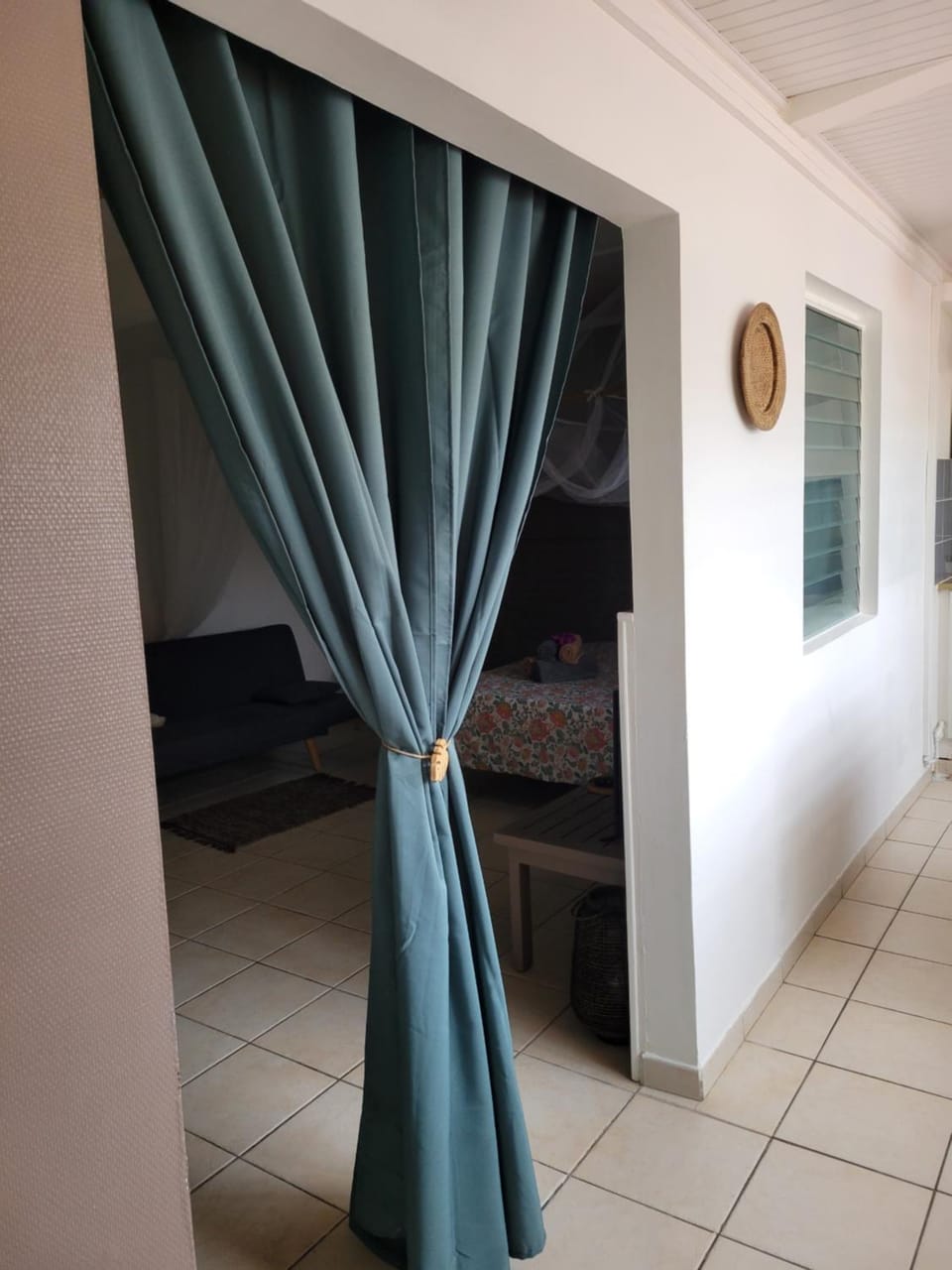 Grand studio Les pieds dans l'eau aux 3 îlets Apartment in Les Trois-Îlets