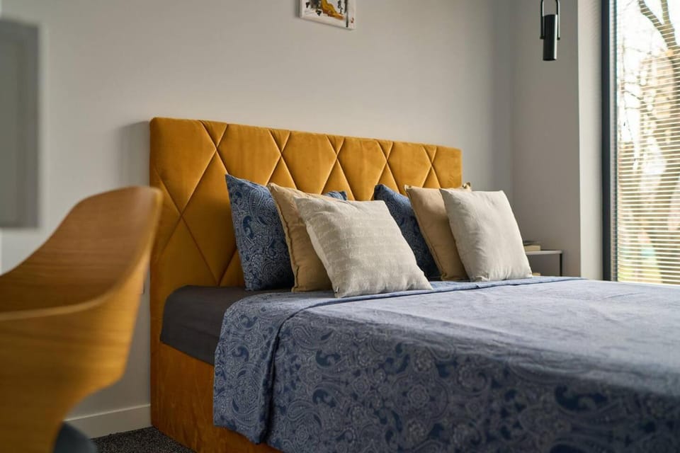 Bed, Bedroom, City view