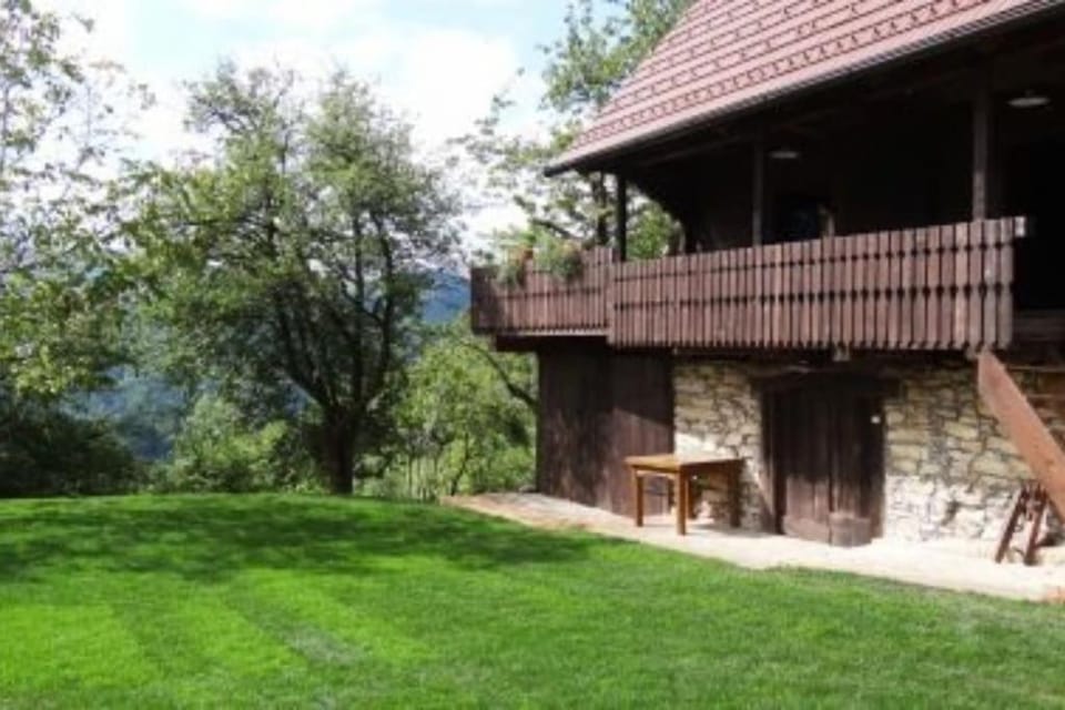 Wooden love nest House in Slovenia