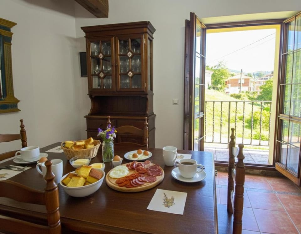 Dining area, Breakfast
