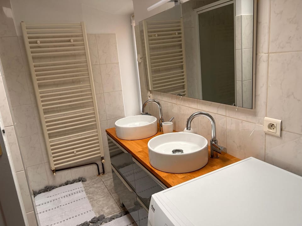 La Maison Bleue House in Occitanie