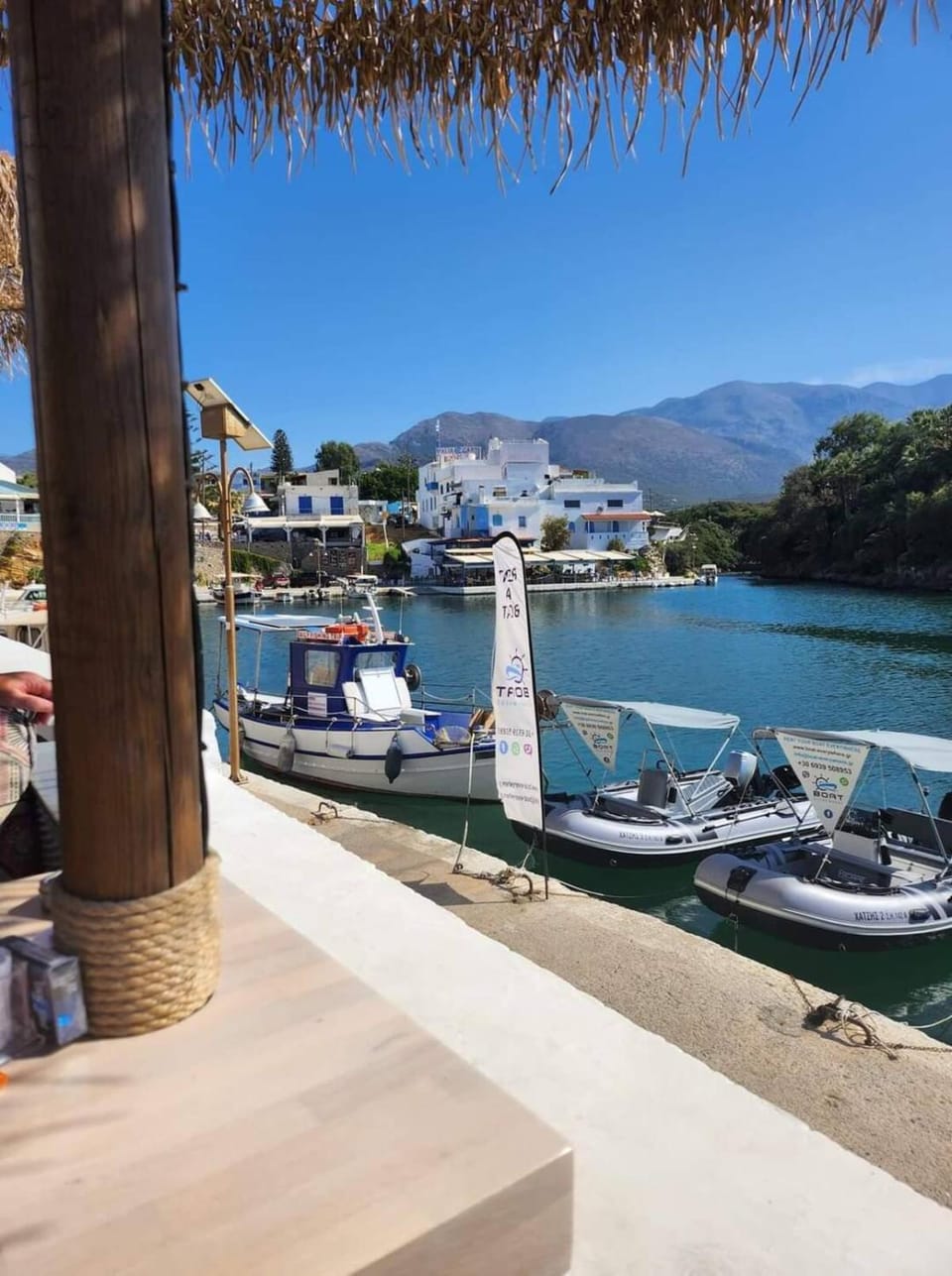 Property building, Nearby landmark, Restaurant/places to eat, Neighbourhood, Natural landscape, Activities, Fishing, Snorkeling, Sea view
