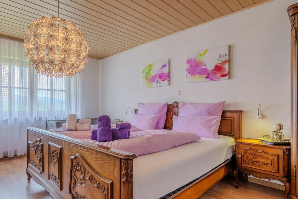 Fewo Zell 14 Pers | Sauna | Hunde erlaubt | BBQ | Massage Apartment in Ortenau