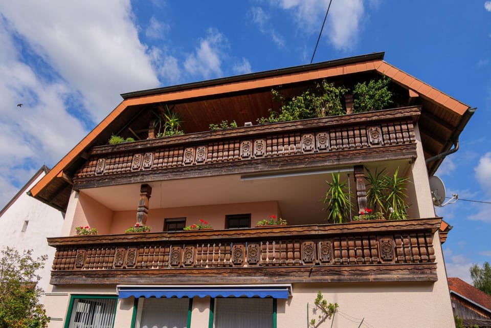 Fewo Zell 14 Pers | Sauna | Hunde erlaubt | BBQ | Massage Apartment in Ortenau