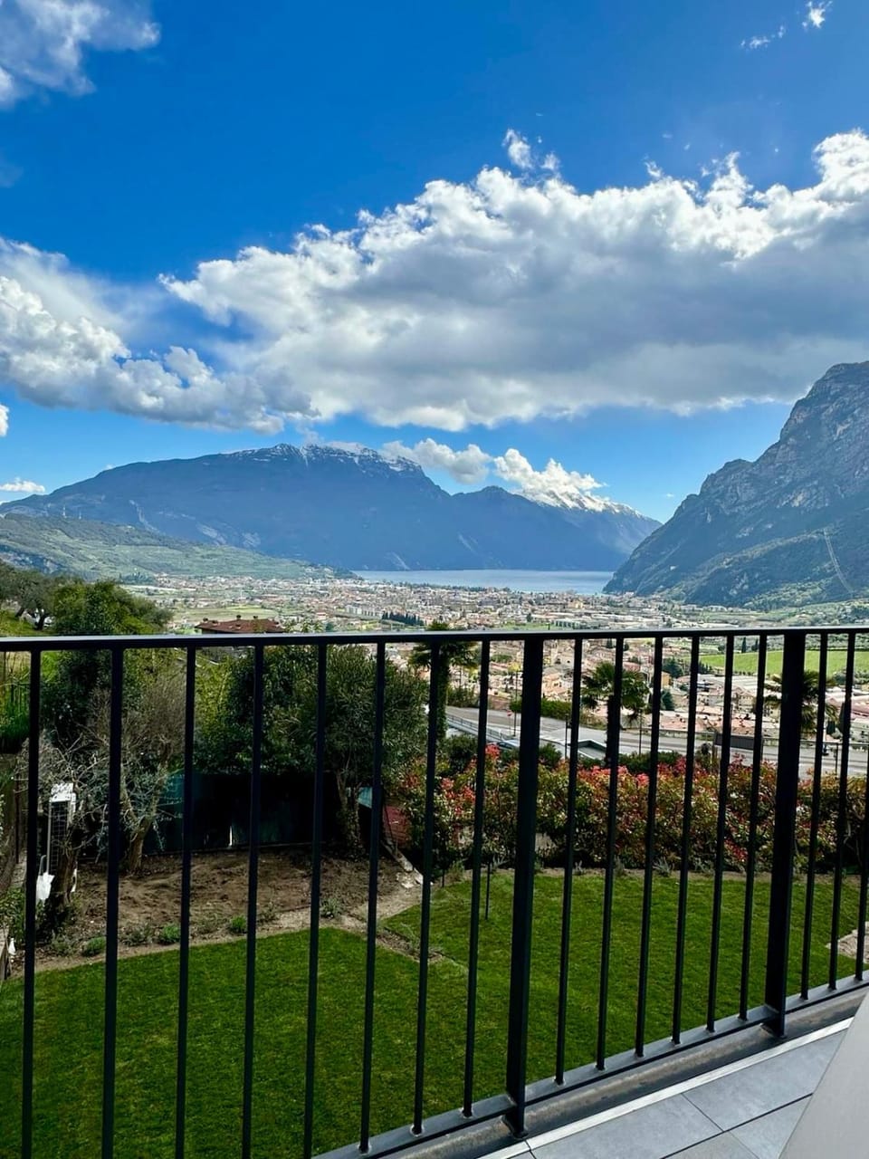 Eco Garda Hill Apartment in Ledro