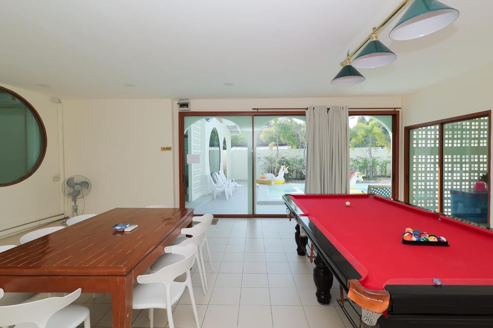 Billiard, Game Room, Game Room, Dining area, Pool view, Entertainment, air conditioner