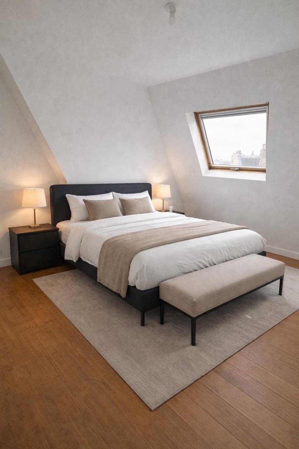 Magnifique Champs-Elysées / Arc de Triomphe Apartment in Paris