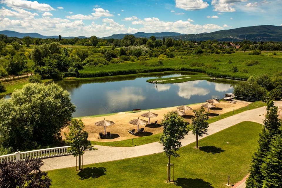 Day, Natural landscape, Lake view, Mountain view