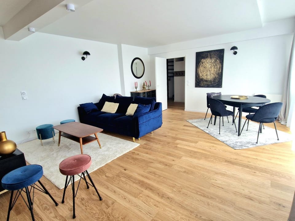 Le Rooftop Suresnes Paris La Défense - Spacieux Duplex 100 m2 Terrasse Apartment in Suresnes