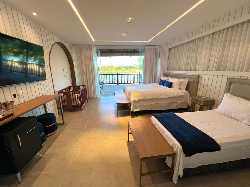 Communal lounge/ TV room, Bed, Bedroom, hair dresser