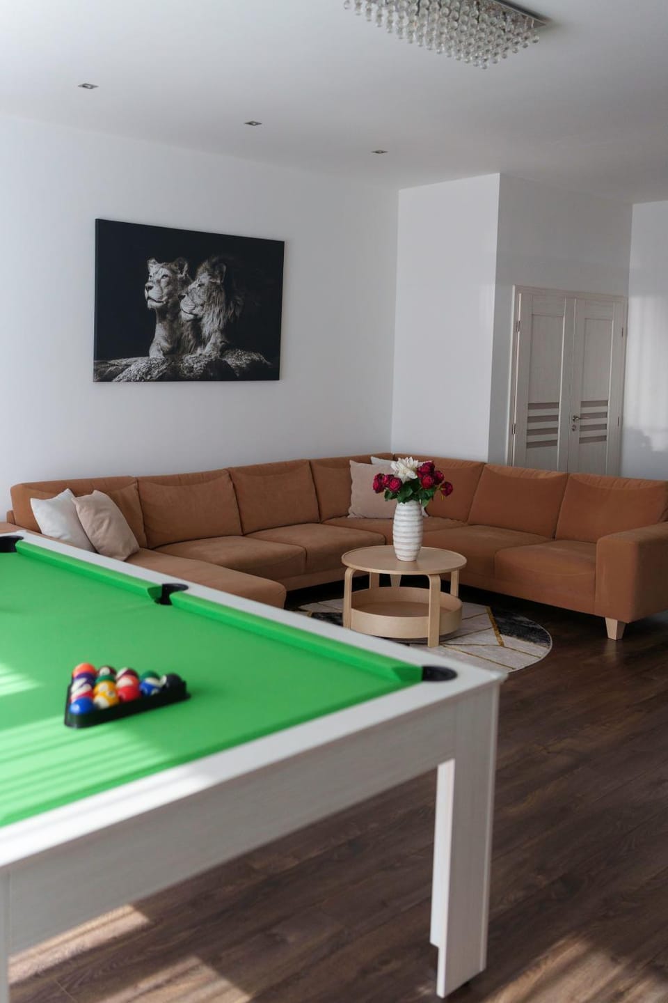 Billiard, Game Room, Living room, Seating area