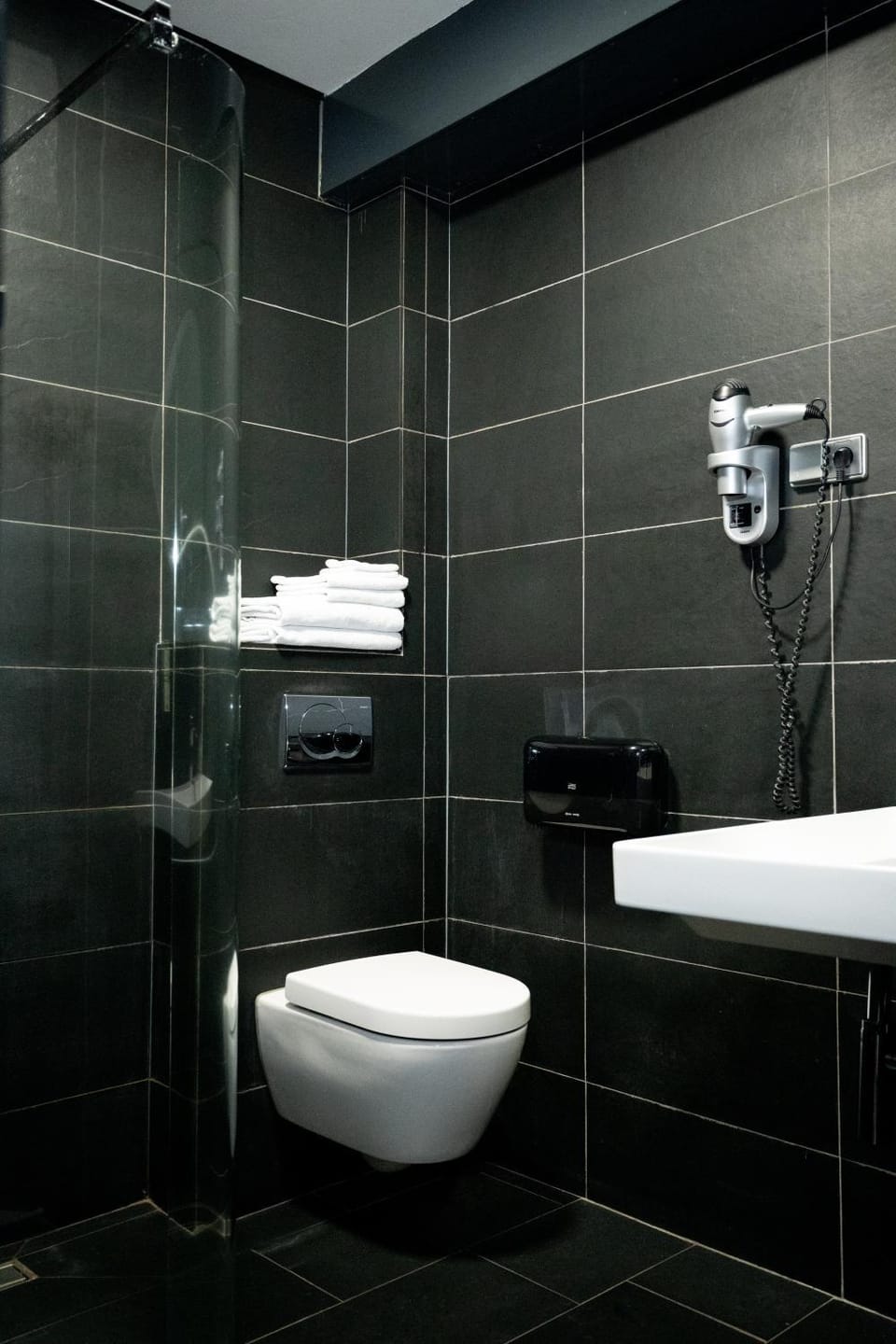 Shower, Toilet, Property building, Bathroom, hair dryier