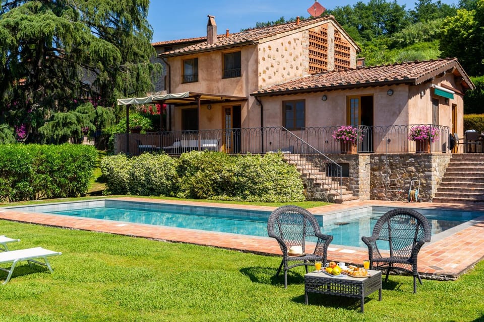 Property building, Pool view