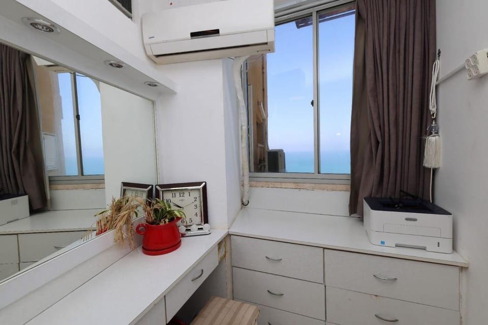 קו ראשון לים Apartment in Netanya