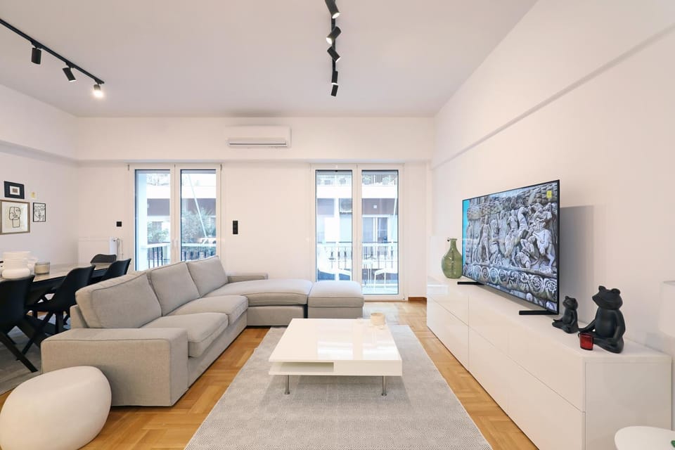 TV and multimedia, Living room, Seating area
