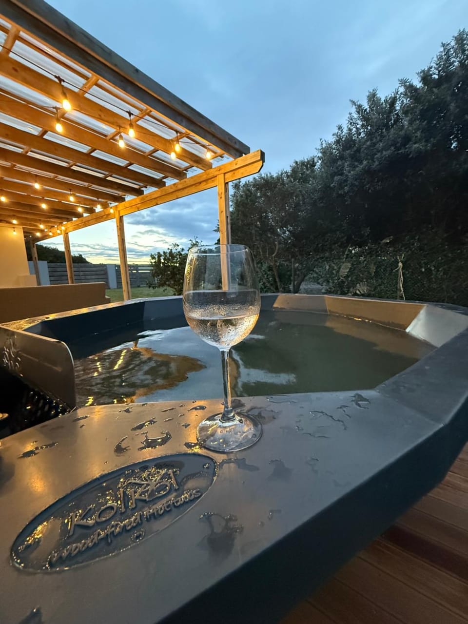 Night, Hot Tub, Balcony/Terrace