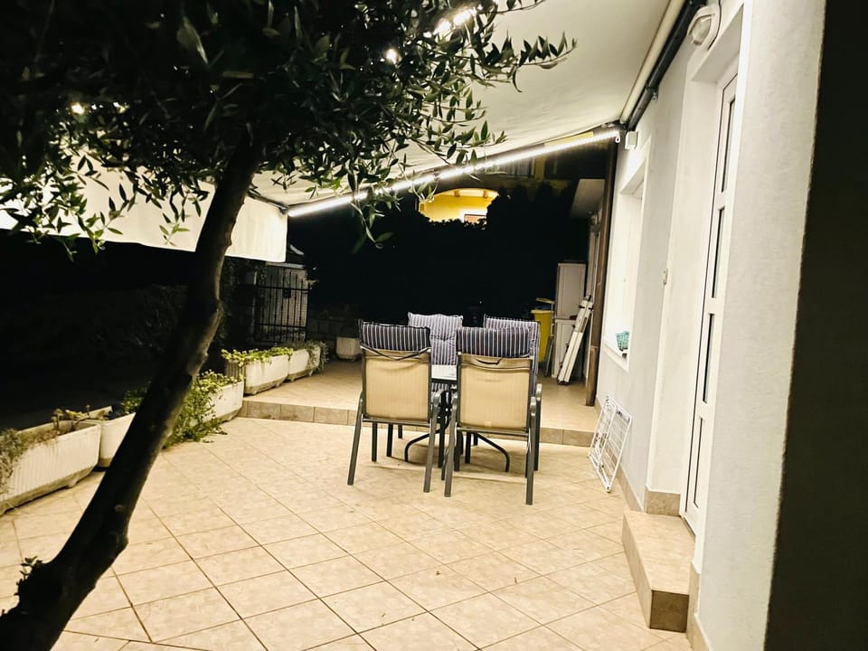 Patio, Balcony/Terrace