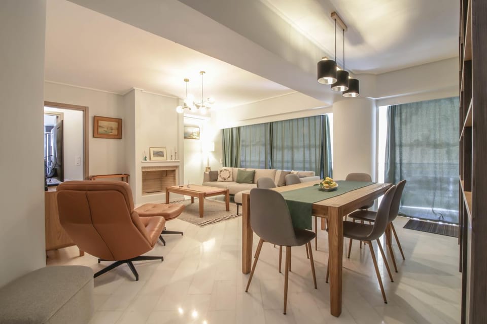 Living room, Dining area