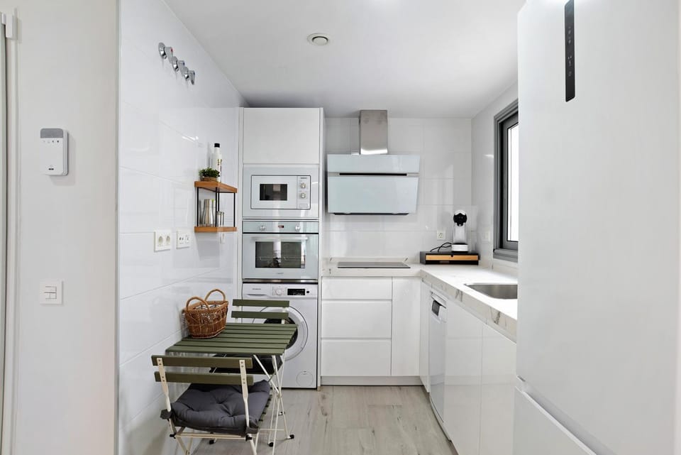 Kitchen or kitchenette, Living room