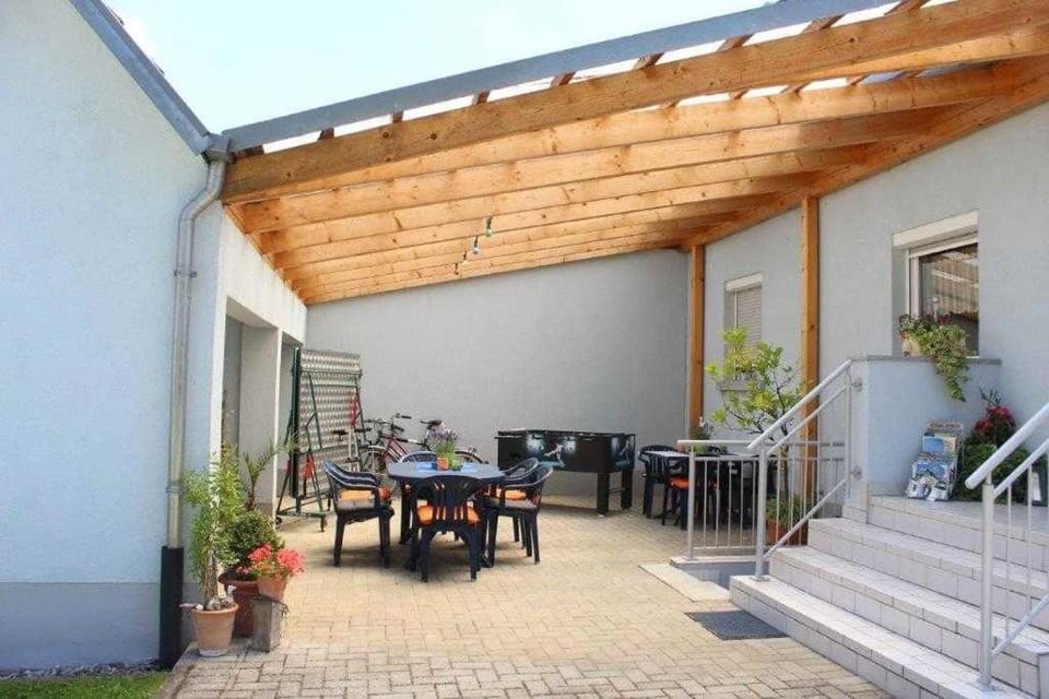 Ferienwohnung Hug Apartment in Ringsheim