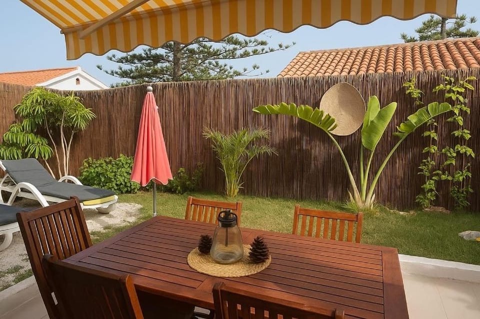 BuzzStays: 1-Bed Bungalow, Garden, Near Yumbo & Beach Apartment in Maspalomas