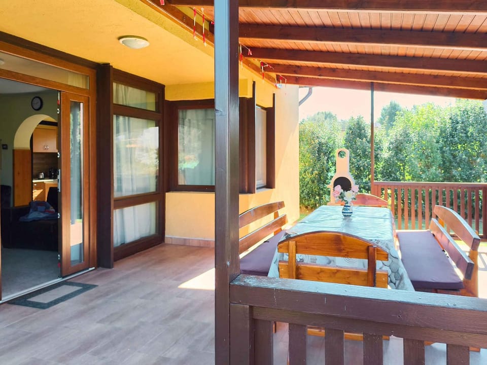 Summer, Balcony/Terrace