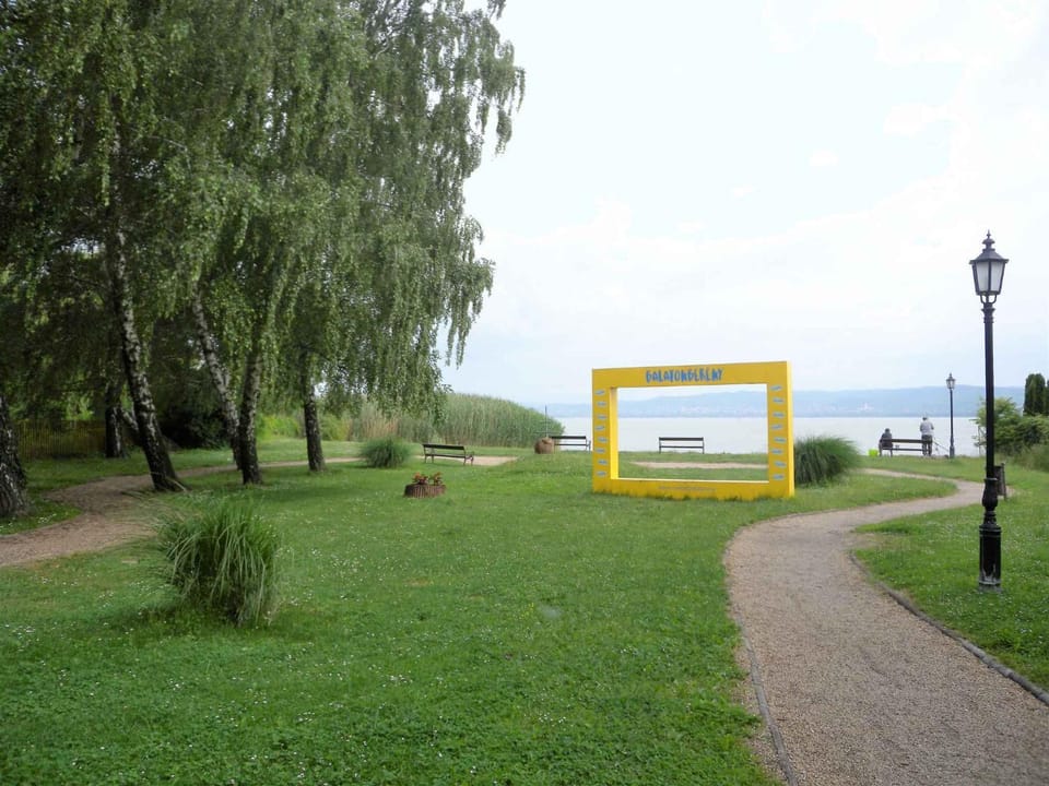 Nearby landmark, Summer, Beach