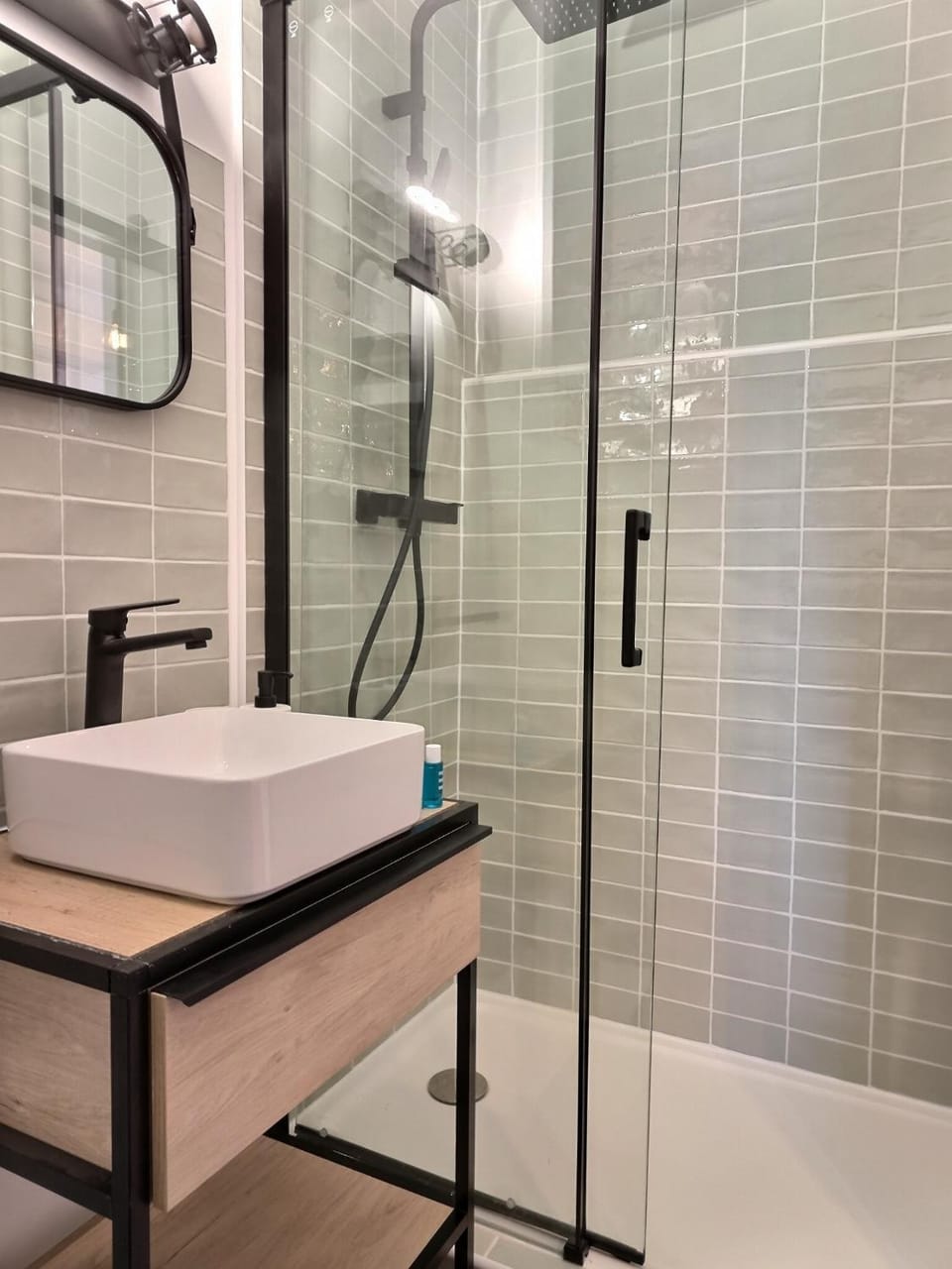 Shower, Bathroom