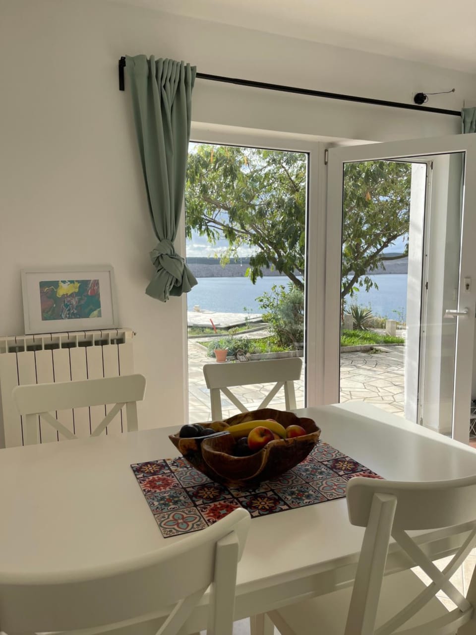 View (from property/room), Seating area, Dining area