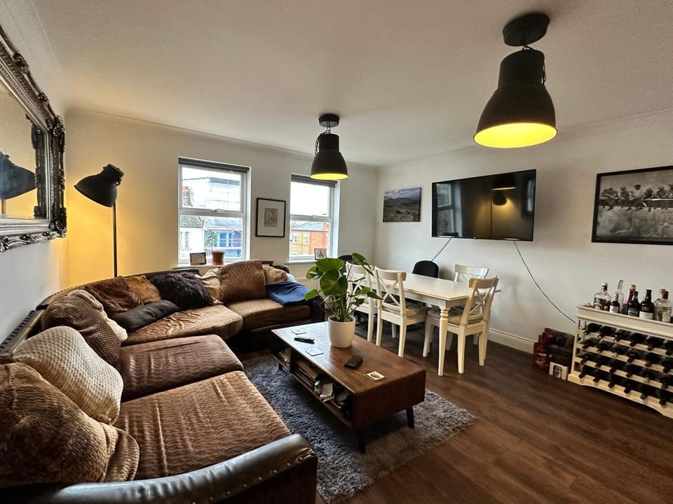 TV and multimedia, Living room, Seating area