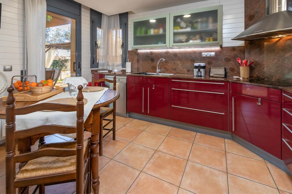 Kitchen or kitchenette, dishwasher, minibar, pet friendly, stove