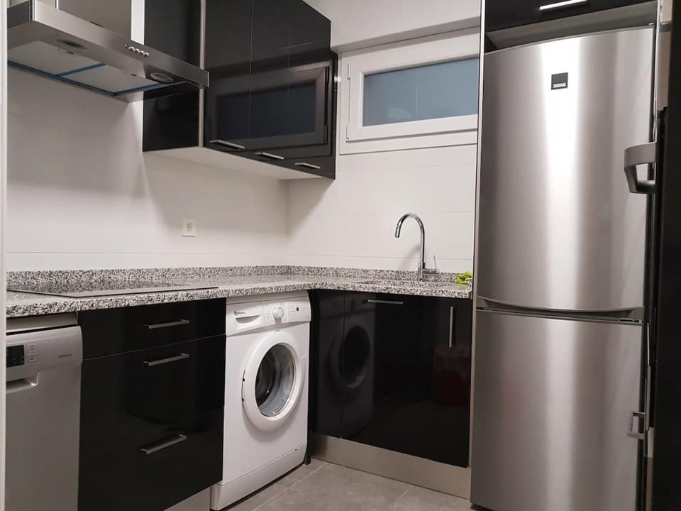 Donosti House con Parking ESS Apartment in San Sebastian