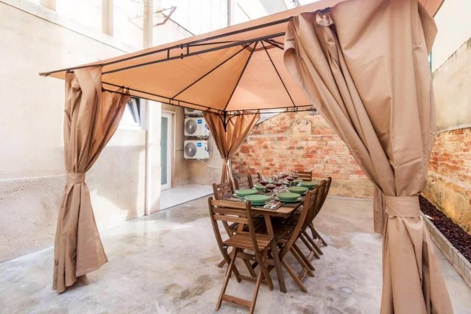 Balcony/Terrace, Dining area