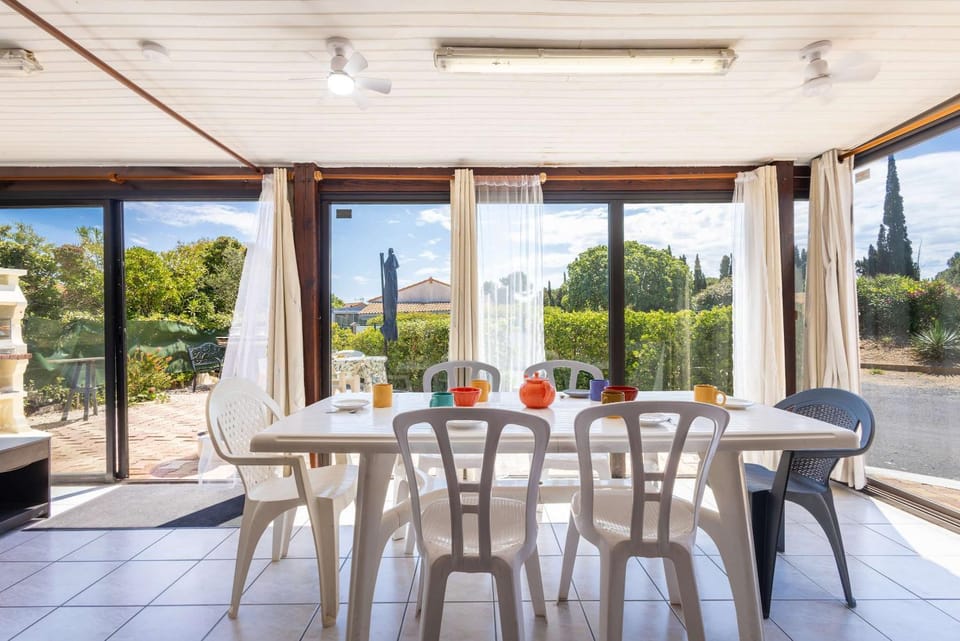Petit pavillon pour 8 personnes dans une résidence avec piscine House in Occitanie