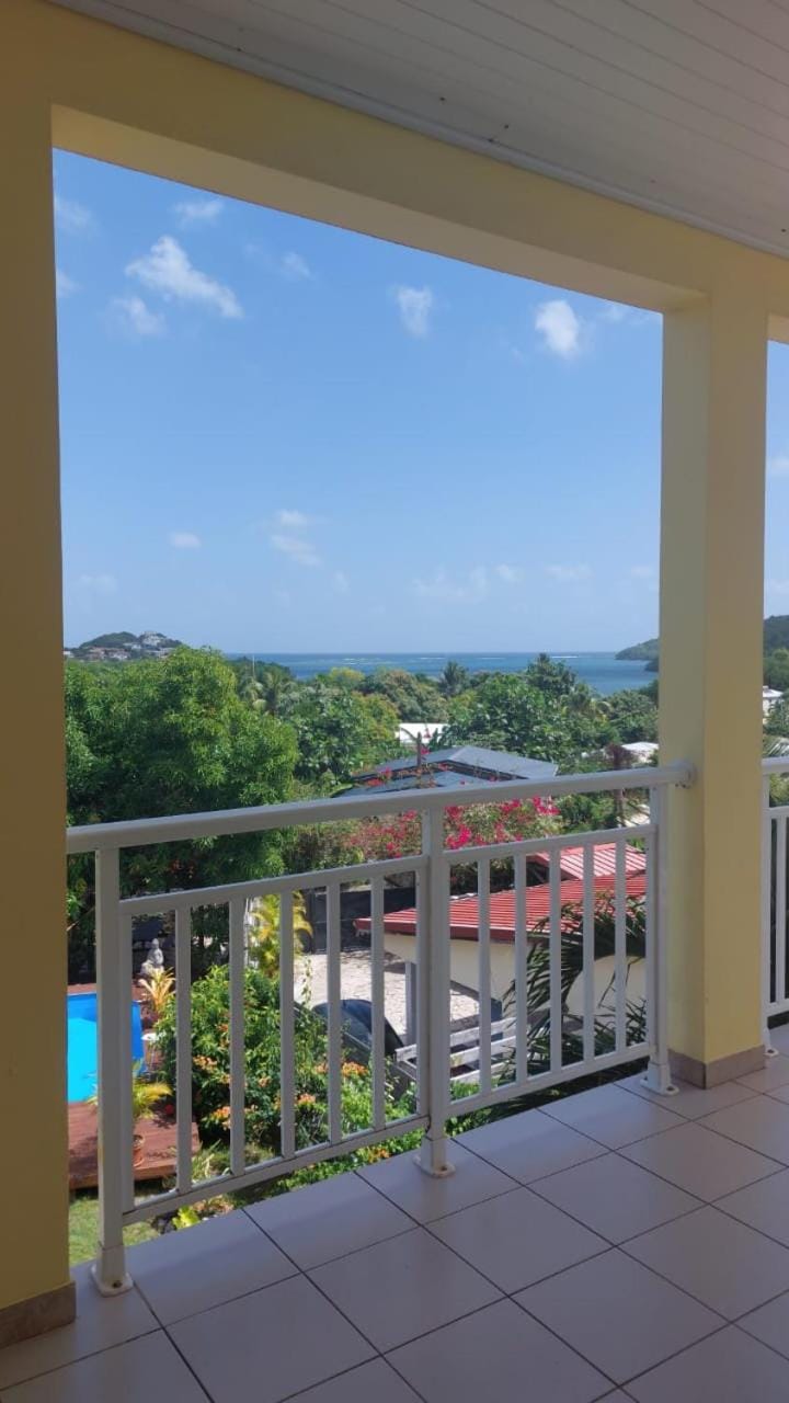 F2 Vue sur mer La villa du manguier Apartment in Martinique