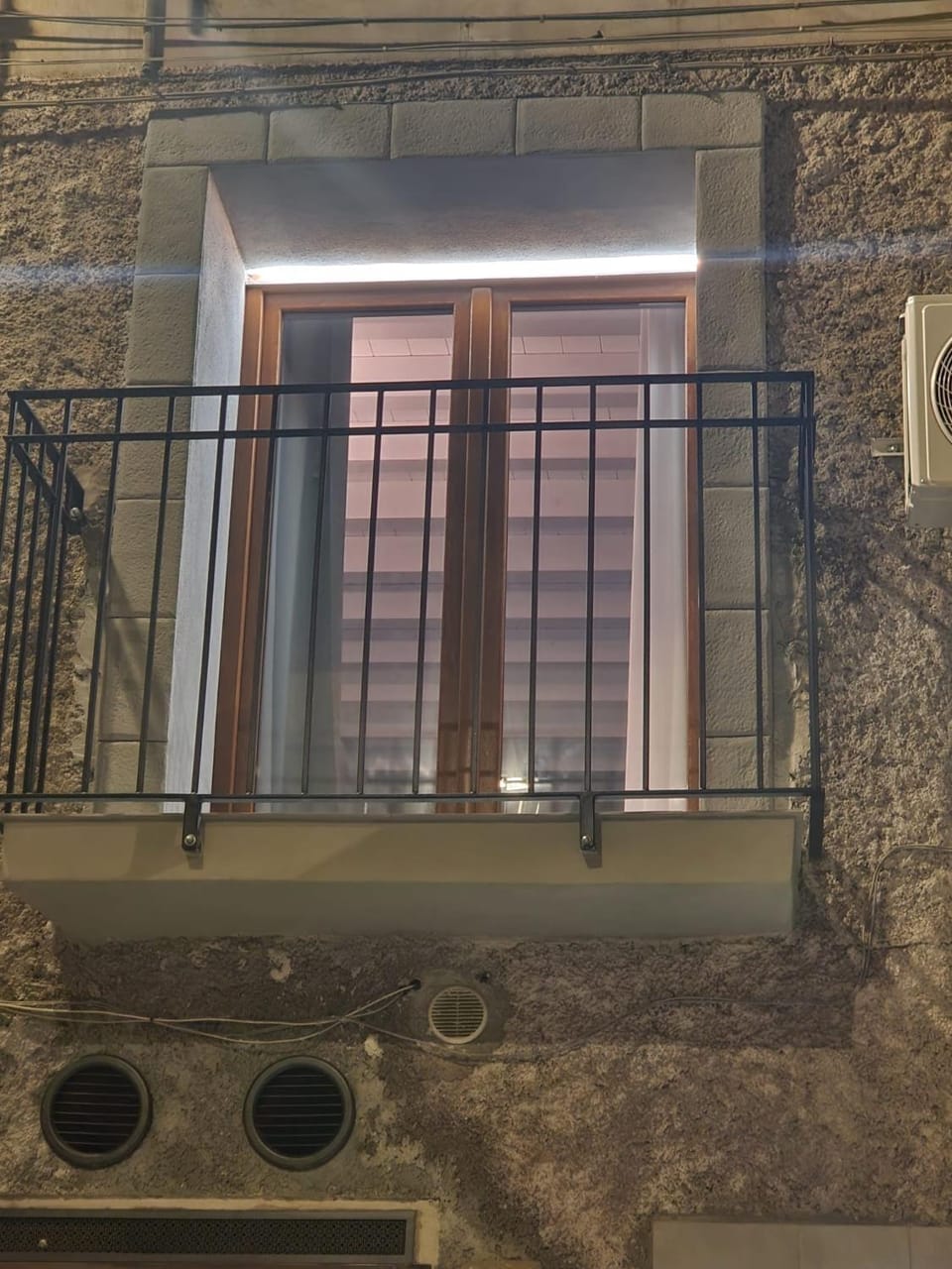 Property building, Balcony/Terrace