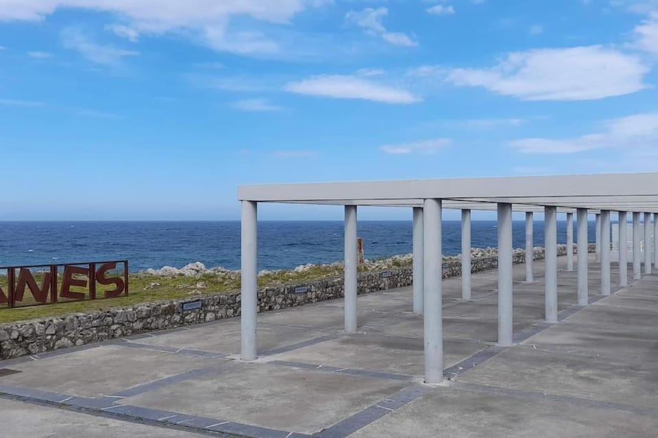 Nearby landmark