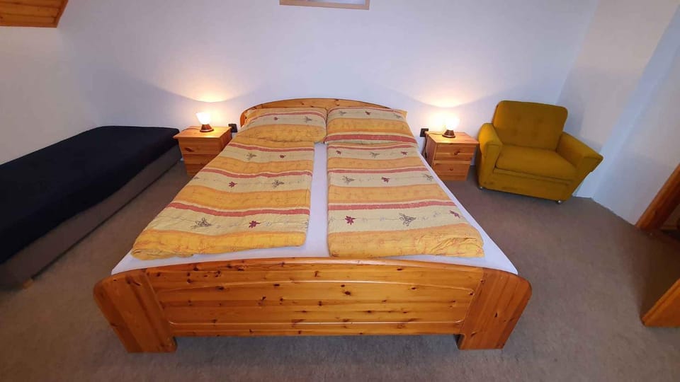Bed, Bedroom