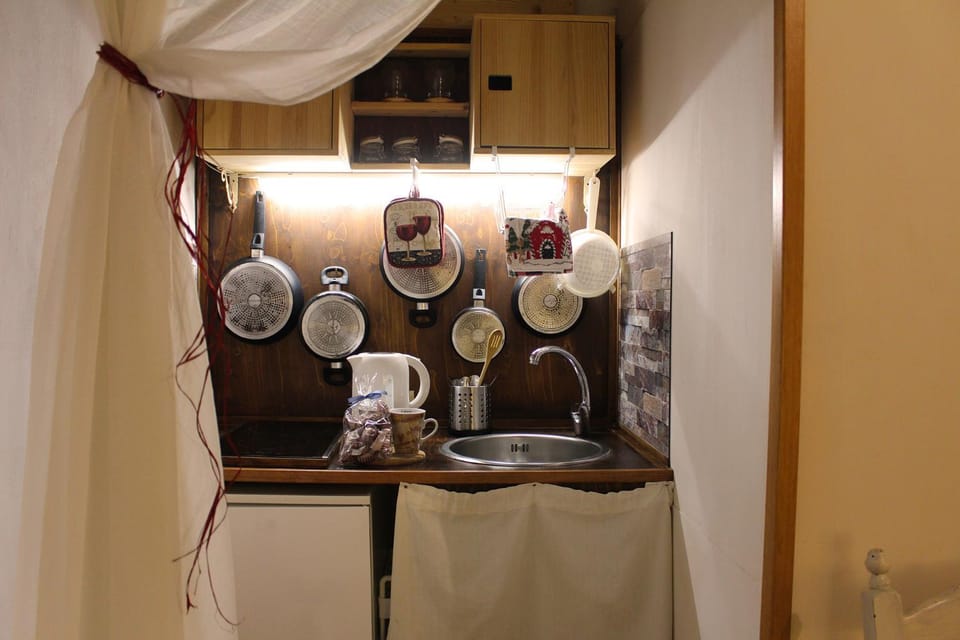 Coffee/tea facilities, Kitchen or kitchenette