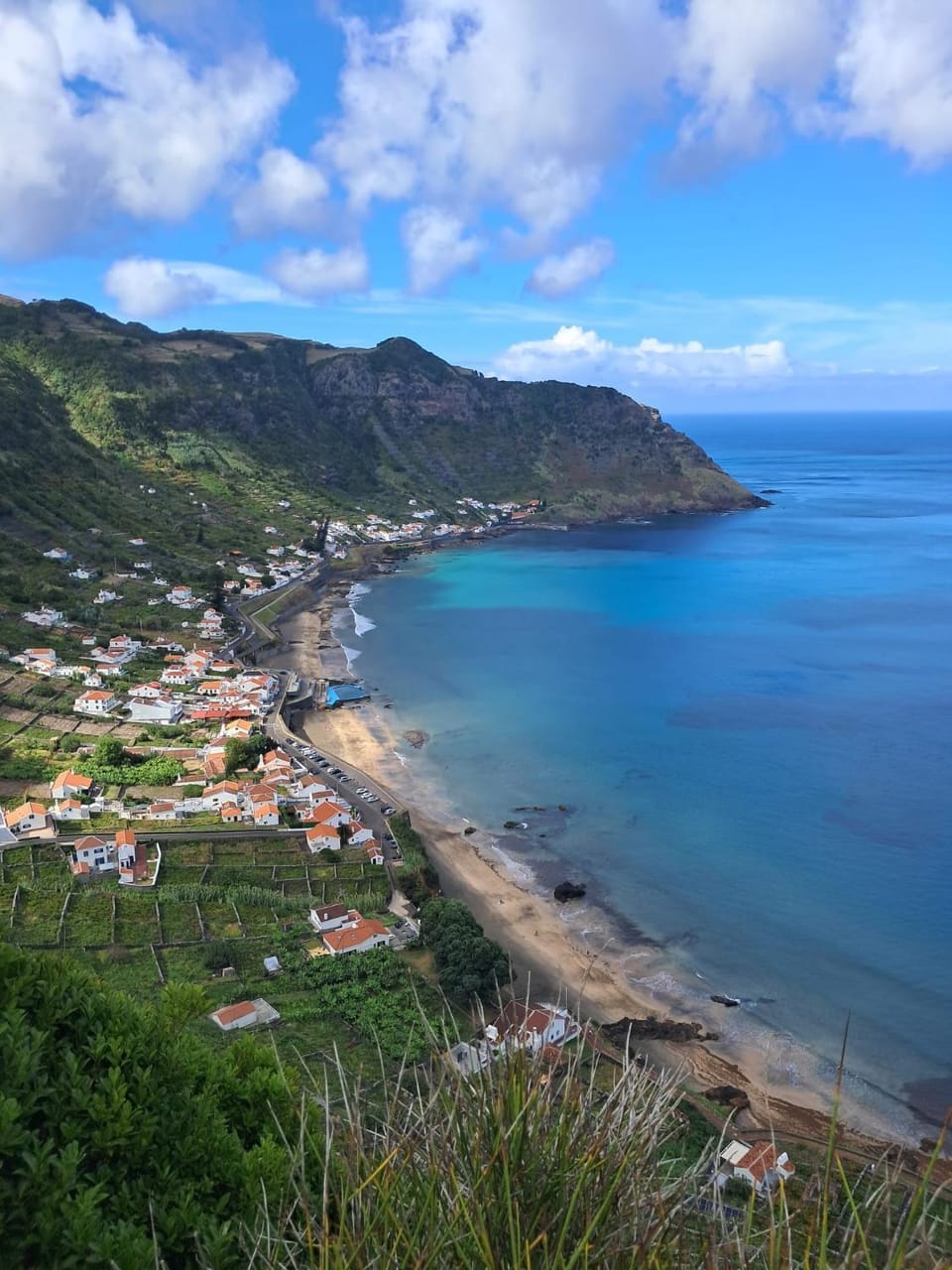 Day, Natural landscape, Bird's eye view, Beach, Landmark view, Mountain view, Sea view