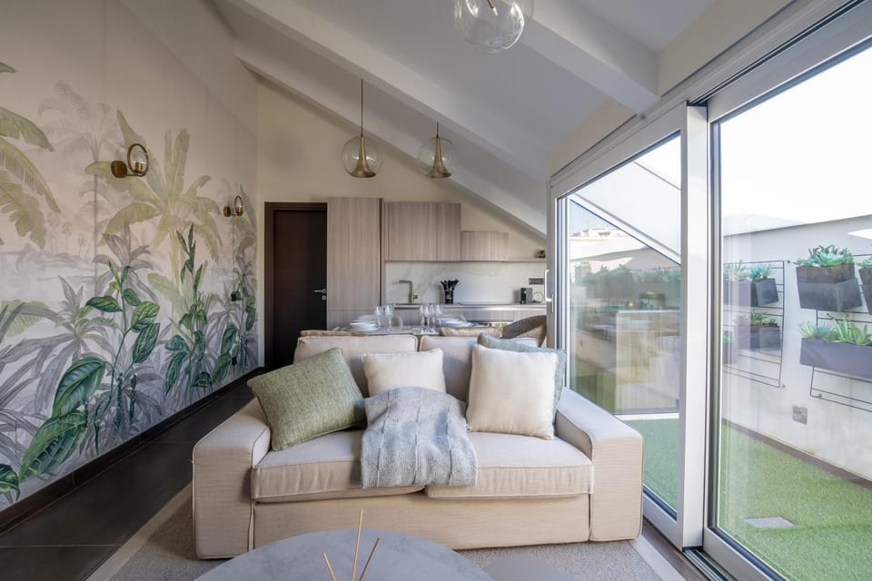 Balcony/Terrace, Living room