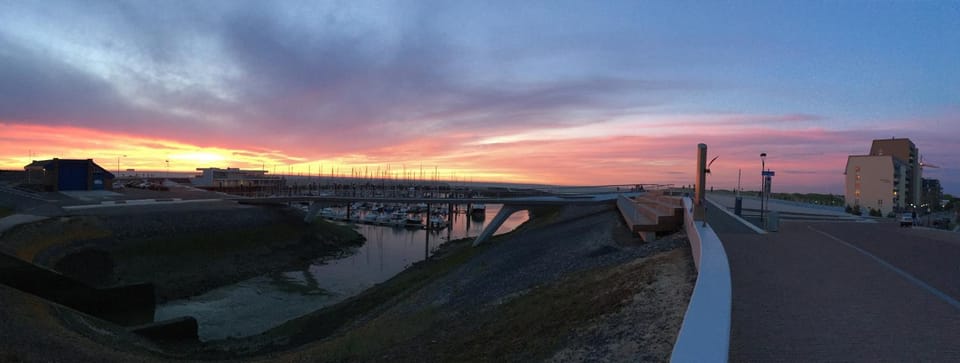 Nearby landmark, Landmark view