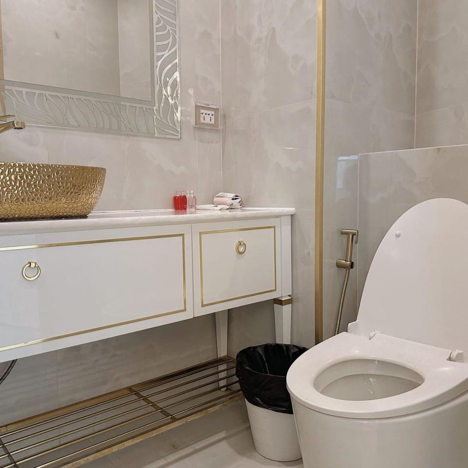 Toilet, Bathroom