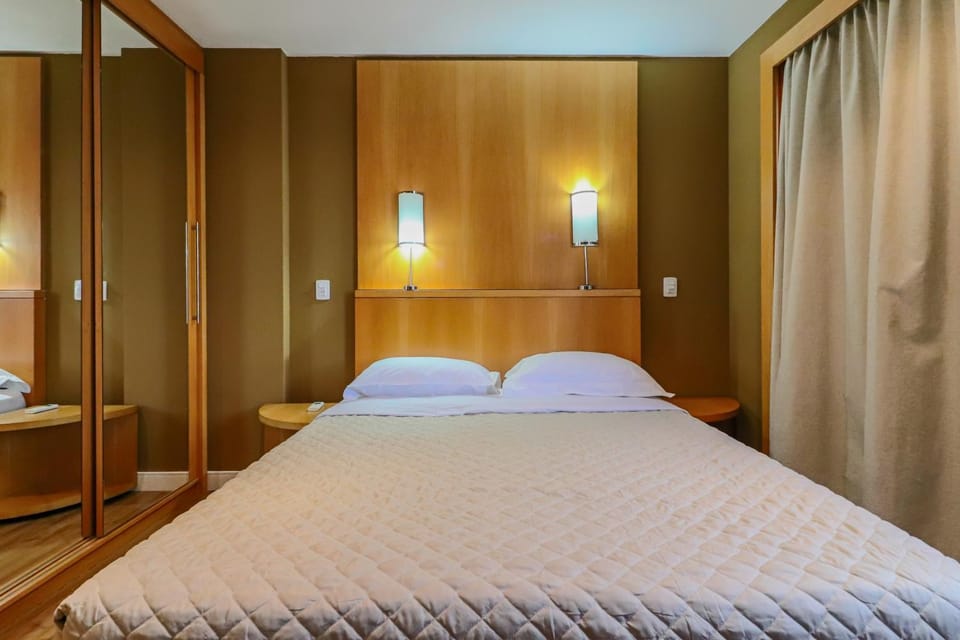 1707 Flat com duas suites dentro de Hotel no Itaim Bibi! Apartment in Sao Paulo City